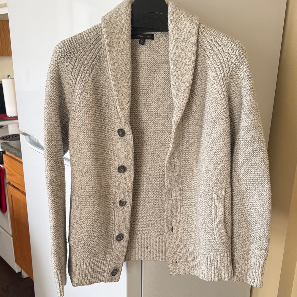 Banana Republic Men's Cream Cardigan Sweater